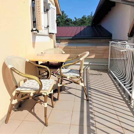 Amore House With Apartment Umago Exterior foto