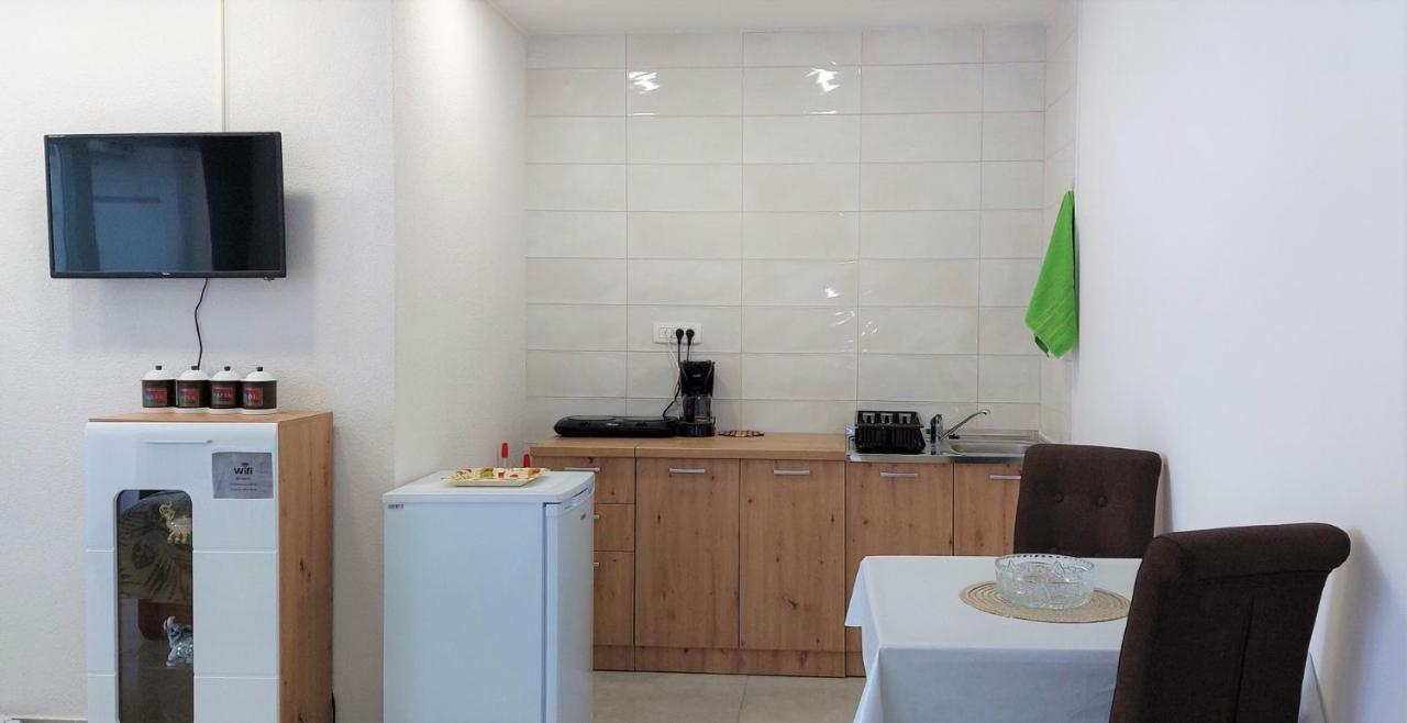 Amore House With Apartment Umago Exterior foto