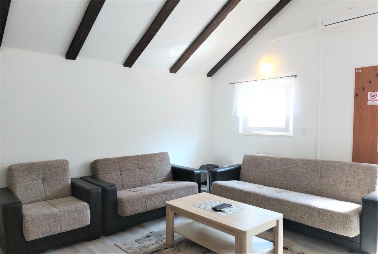 Amore House With Apartment Umago Exterior foto