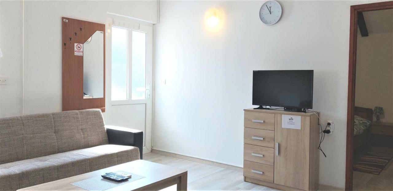 Amore House With Apartment Umago Exterior foto